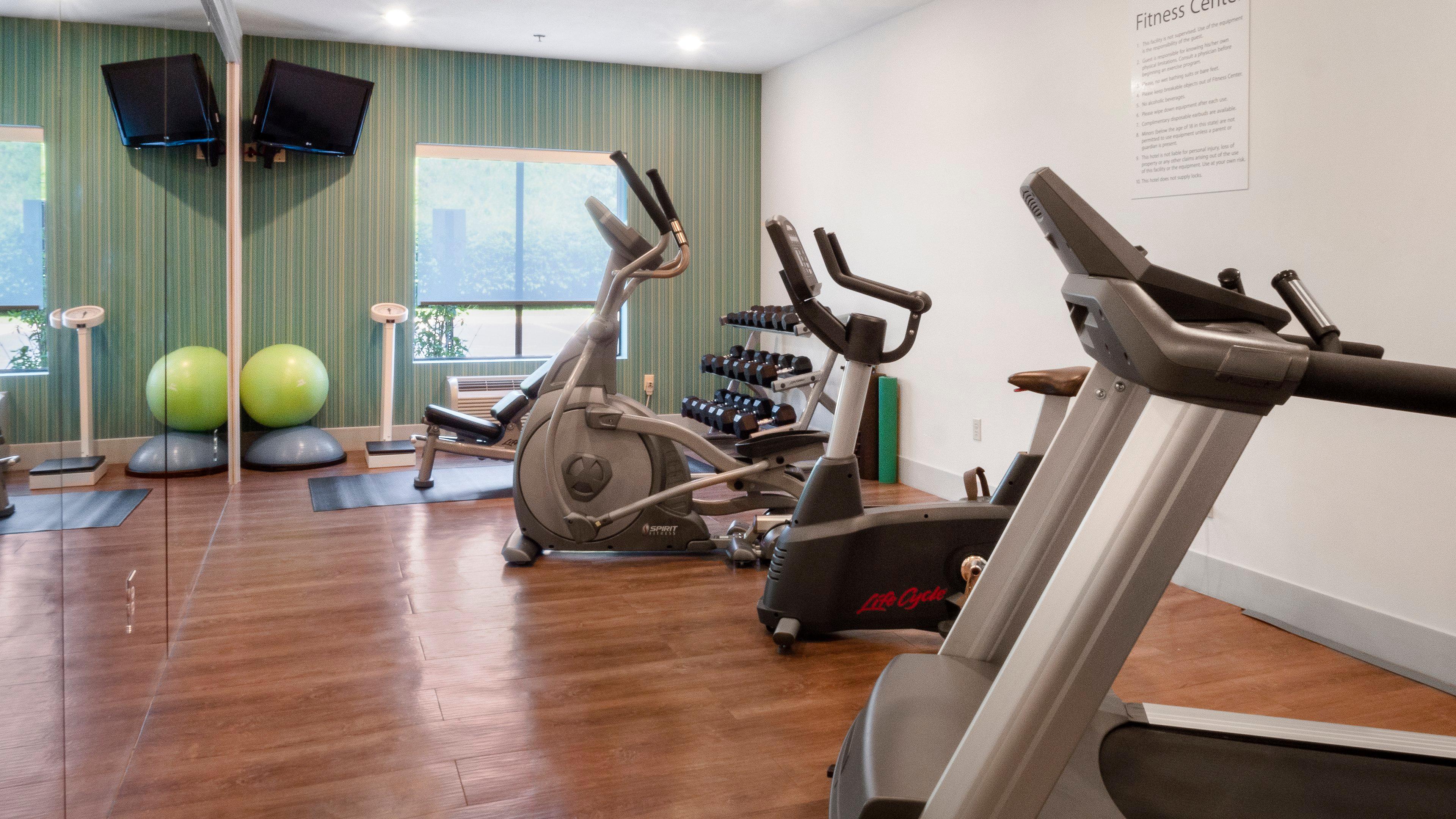 Holiday Inn Express Hotel & Suites Newton Sparta By Ihg Buitenkant foto