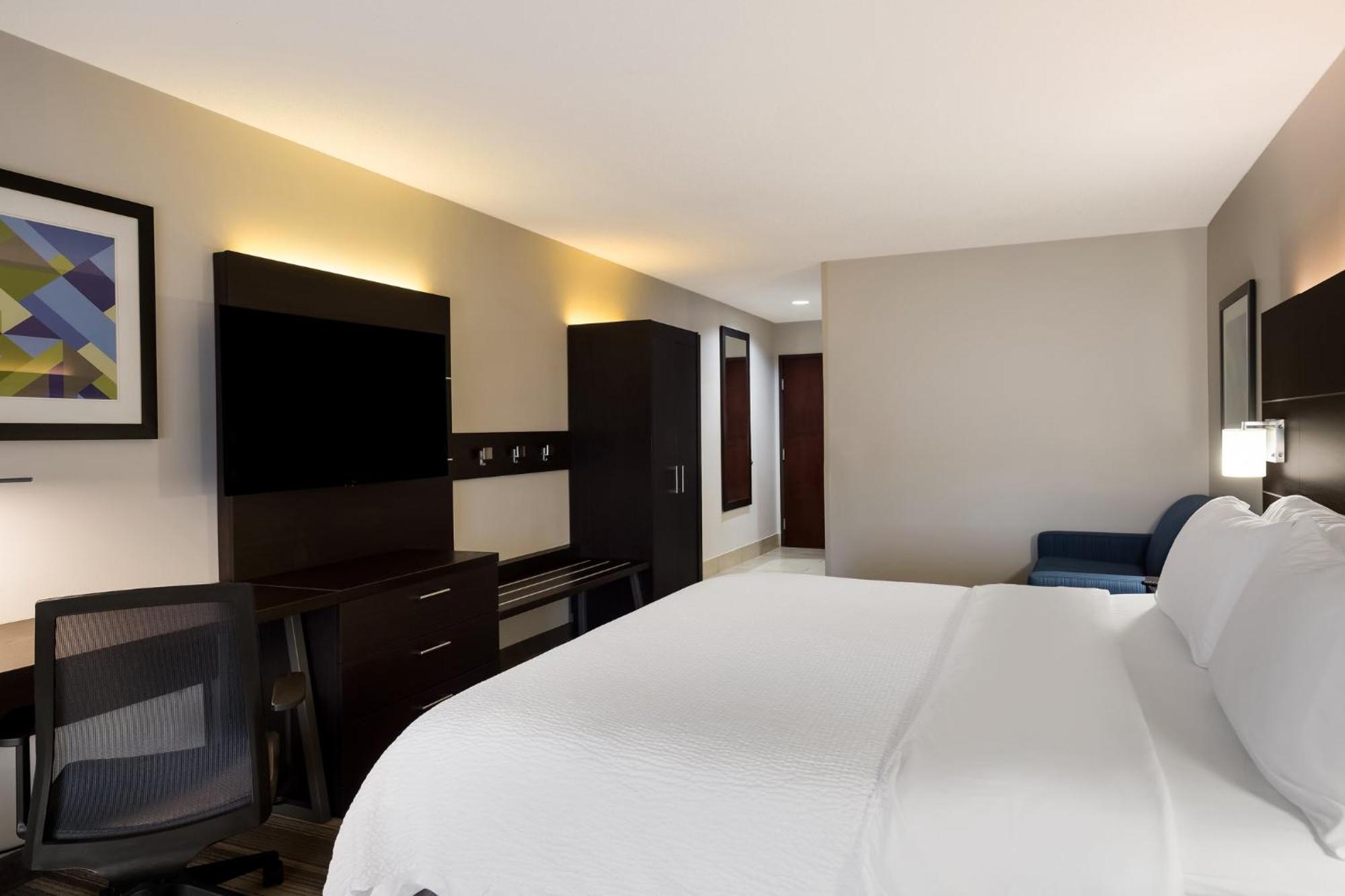 Holiday Inn Express Hotel & Suites Newton Sparta By Ihg Buitenkant foto