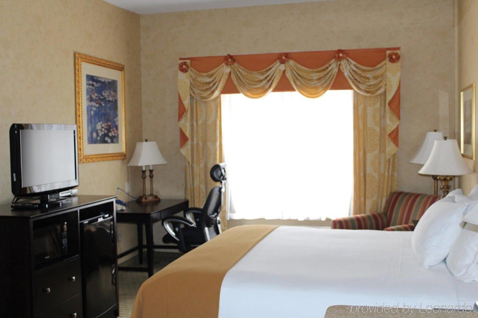 Holiday Inn Express Hotel & Suites Newton Sparta By Ihg Kamer foto